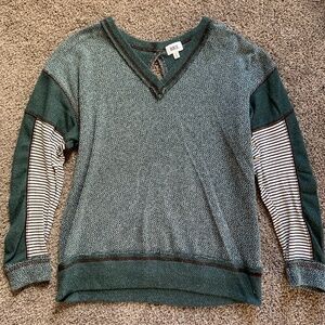 NWOT Women’s Buckle Brand Top